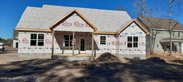 162 Cripple Creek Drive, Swansboro, NC 28584