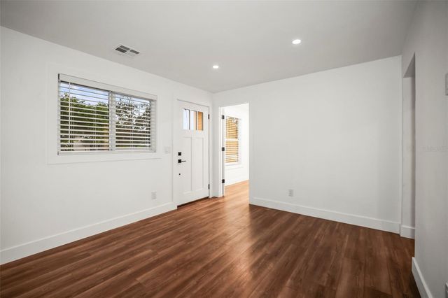 5009 12TH AVENUE S, Gulfport, FL 33707