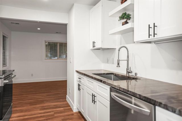 5009 12TH AVENUE S, Gulfport, FL 33707