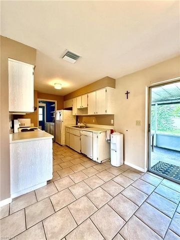2216 Gorham AVE, Fort Myers, FL 33907