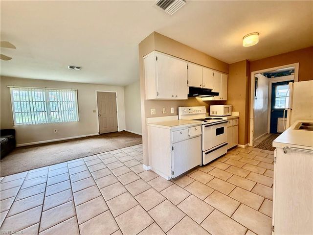 2216 Gorham AVE, Fort Myers, FL 33907