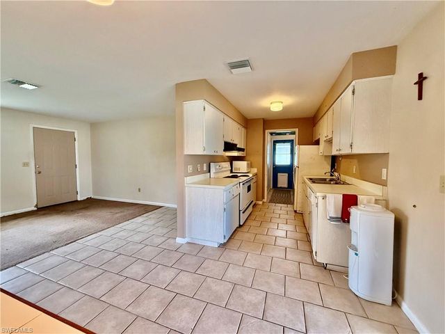 2216 Gorham AVE, Fort Myers, FL 33907