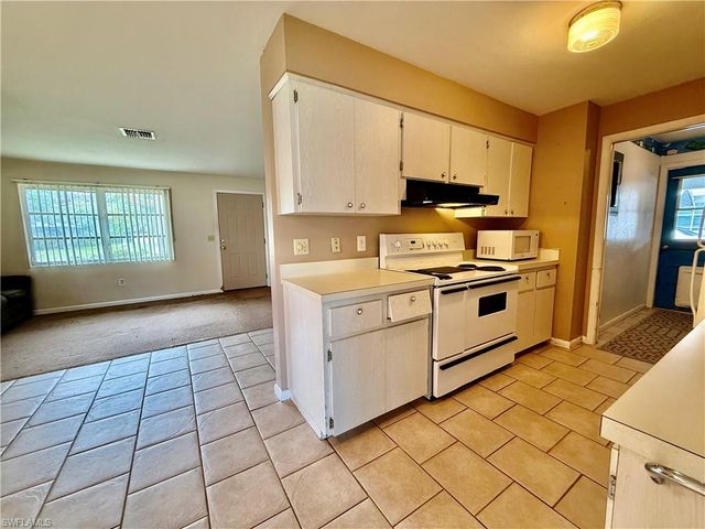 2216 Gorham AVE, Fort Myers, FL 33907