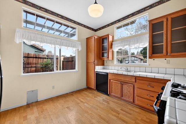 9280 Edisto Way, Elk Grove, CA 95758