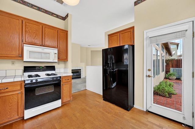 9280 Edisto Way, Elk Grove, CA 95758