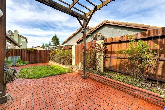 9280 Edisto Way, Elk Grove, CA 95758