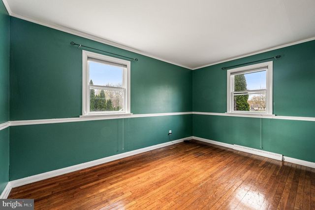 5946 CHICHESTER AVE, Aston, PA 19014