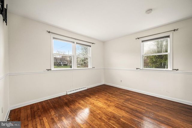 5946 CHICHESTER AVE, Aston, PA 19014