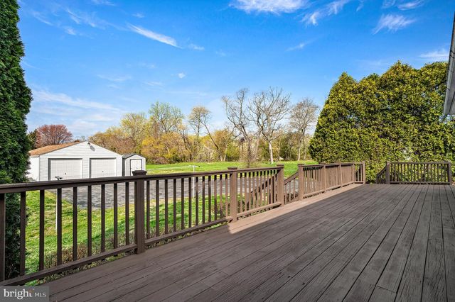 5946 CHICHESTER AVE, Aston, PA 19014