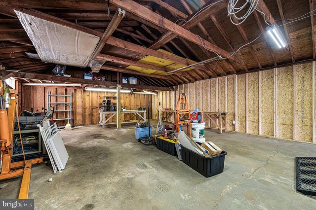 5946 CHICHESTER AVE, Aston, PA 19014