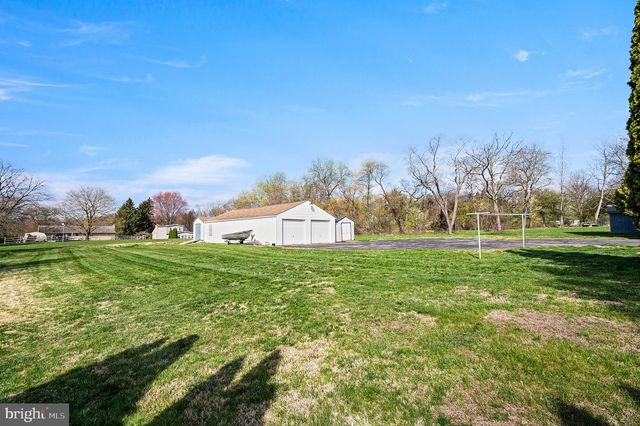 5946 CHICHESTER AVE, Aston, PA 19014