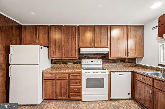 5946 CHICHESTER AVE, Aston, PA 19014