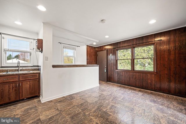 5946 CHICHESTER AVE, Aston, PA 19014