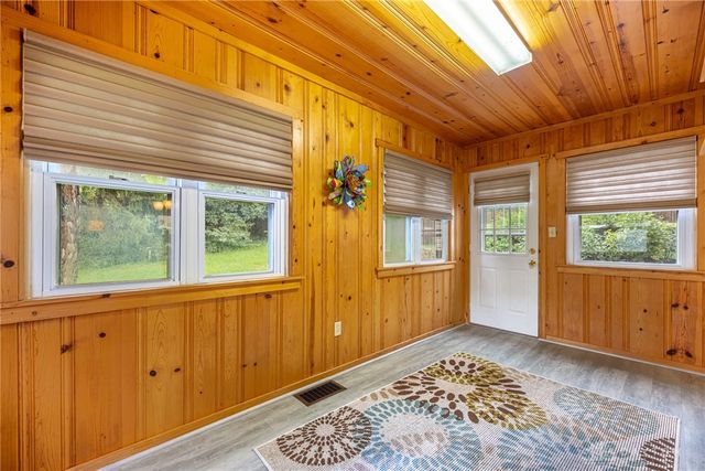 201 S Pelham Drive, Kettering, OH 45429
