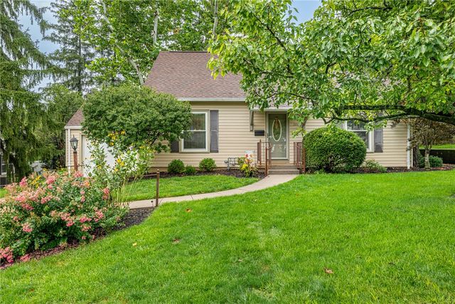201 S Pelham Drive, Kettering, OH 45429