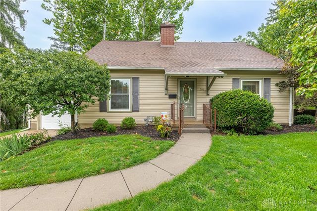201 S Pelham Drive, Kettering, OH 45429
