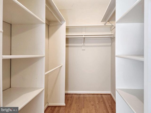 5840 WESTWATER CT, Centreville, VA 20121