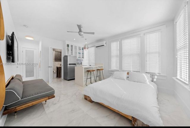 739 2nd Street 6, Miami Beach, FL 33139