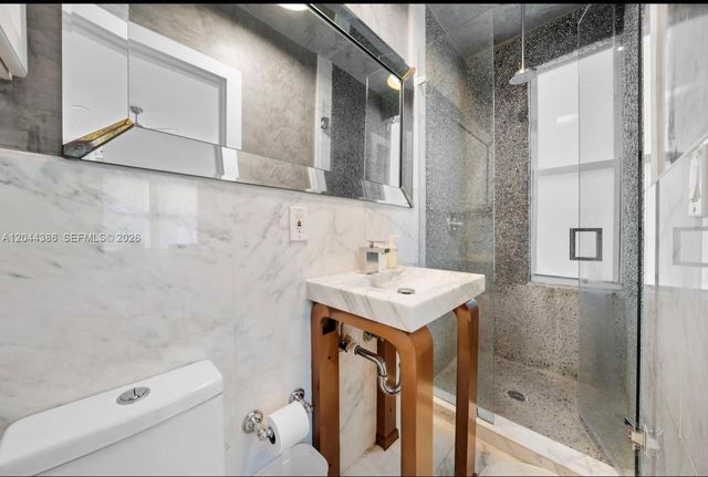 739 2nd Street 6, Miami Beach, FL 33139