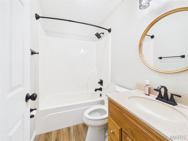 1117 Applelane Drive, Lebanon, MO 65536