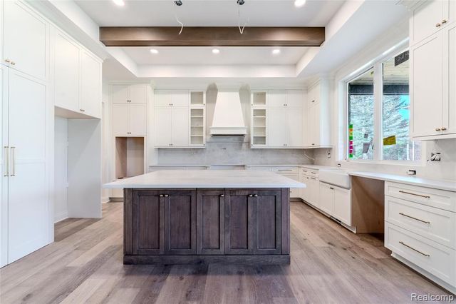 54237 Trieste Court, Shelby Twp, MI 48316