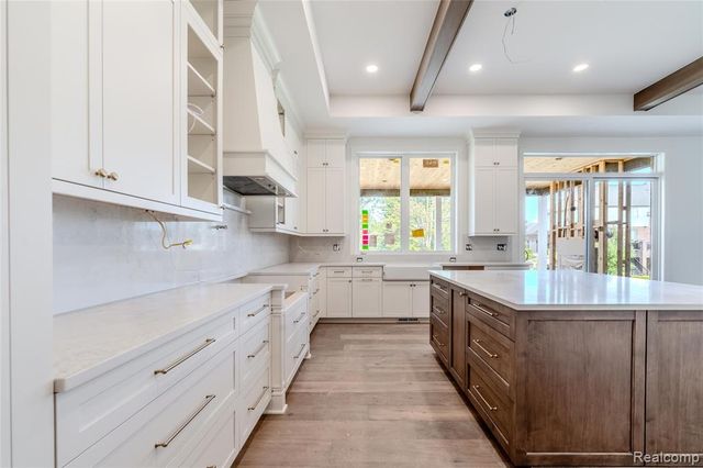 54237 Trieste Court, Shelby Twp, MI 48316