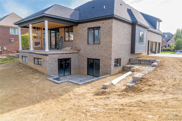 54237 Trieste Court, Shelby Twp, MI 48316