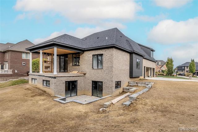 54237 Trieste Court, Shelby Twp, MI 48316