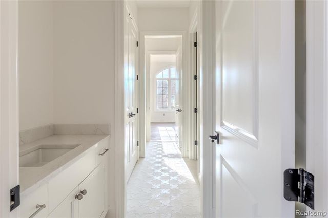 54237 Trieste Court, Shelby Twp, MI 48316