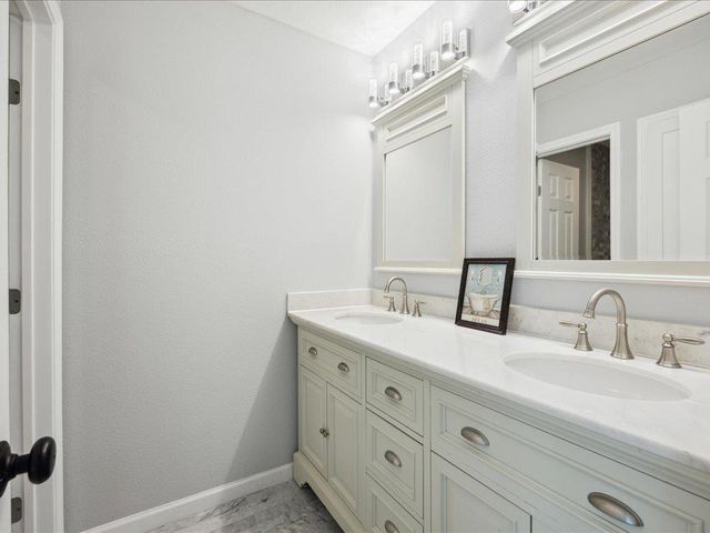 7302 Meadowood Drive DR, Austin, TX 78723