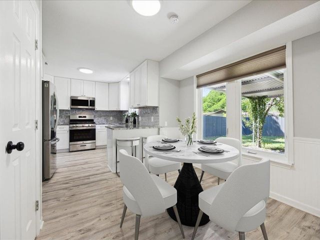 7302 Meadowood Drive DR, Austin, TX 78723