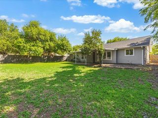 7302 Meadowood Drive DR, Austin, TX 78723
