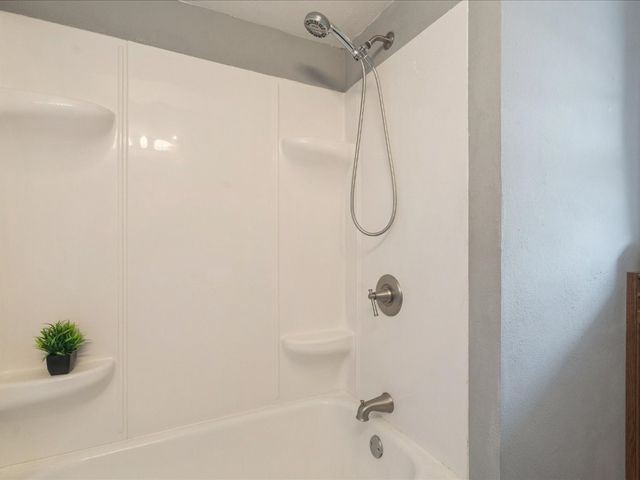 1426 N Street SW, Cedar Rapids, IA 52404