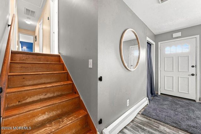 46 Newman Drive, Toms River, NJ 08755