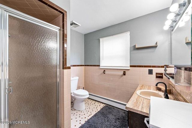 46 Newman Drive, Toms River, NJ 08755