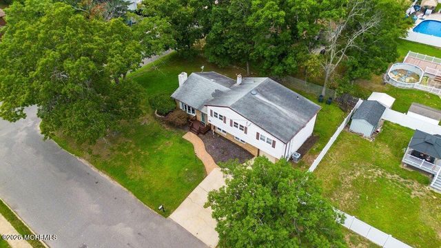 46 Newman Drive, Toms River, NJ 08755