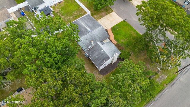 46 Newman Drive, Toms River, NJ 08755