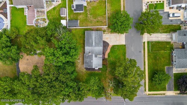 46 Newman Drive, Toms River, NJ 08755