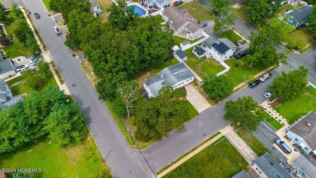 46 Newman Drive, Toms River, NJ 08755