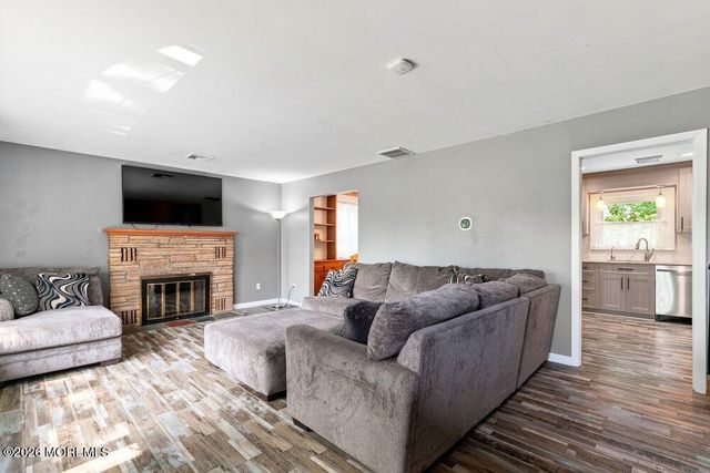 46 Newman Drive, Toms River, NJ 08755