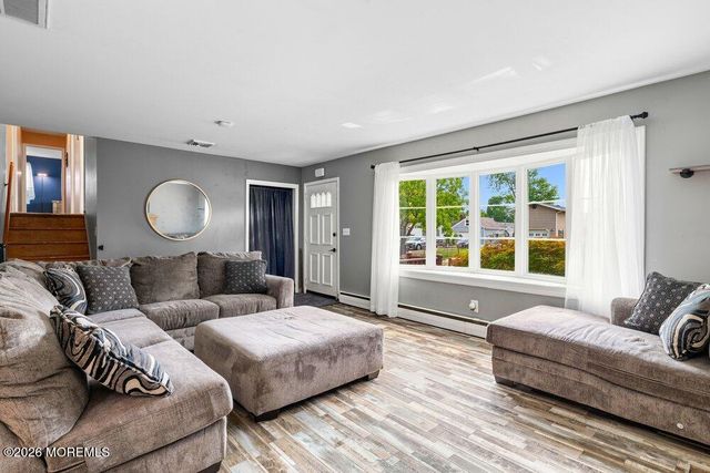 46 Newman Drive, Toms River, NJ 08755