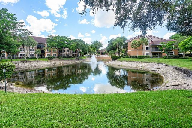 8721 Wiles Road 105, Coral Springs, FL 33067