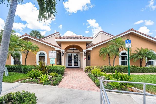 8721 Wiles Road 105, Coral Springs, FL 33067