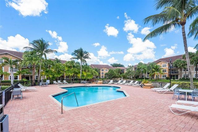 8721 Wiles Road 105, Coral Springs, FL 33067