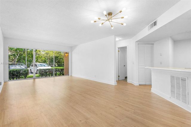 8721 Wiles Road 105, Coral Springs, FL 33067