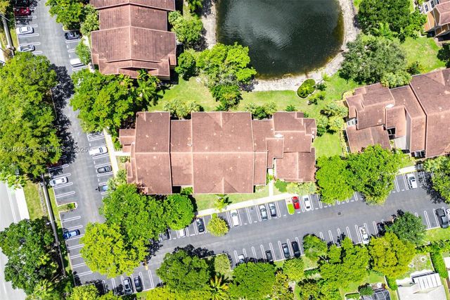 8721 Wiles Road 105, Coral Springs, FL 33067