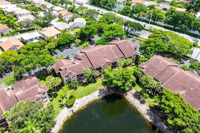 8721 Wiles Road 105, Coral Springs, FL 33067