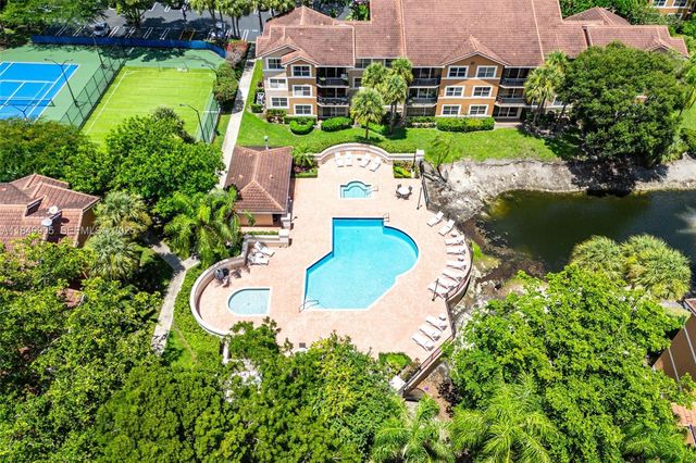 8721 Wiles Road 105, Coral Springs, FL 33067