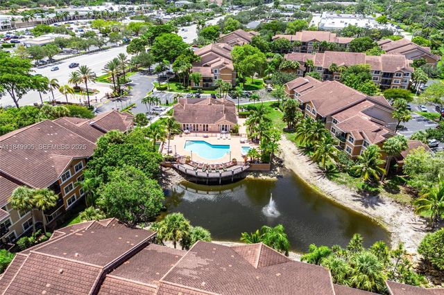 8721 Wiles Road 105, Coral Springs, FL 33067