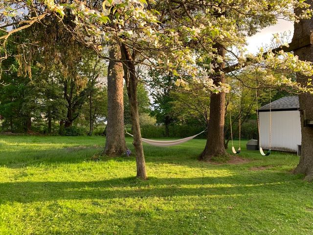 24 Graves St, Deerfield, MA 01373